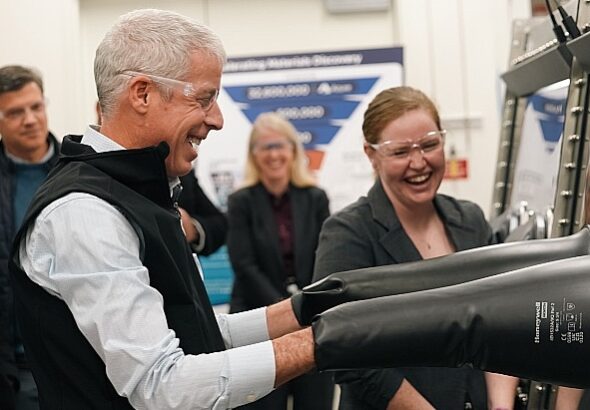 США выделяют $11 млн на безопасную доставку ядерного топлива будущего