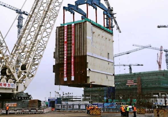 Китайский мегапроект: на АЭС «Луфэн» установлен тысячетонный супермодуль