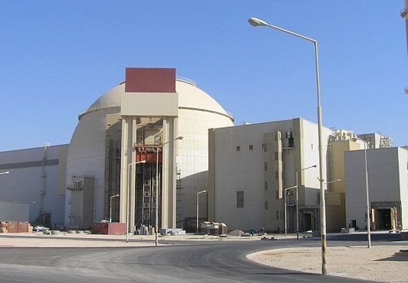 МАГАТЭ сообщило о попадании снаряда на территорию АЭС «Бушер»