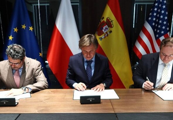 3d3956915d5ef117575587e096f2ab19